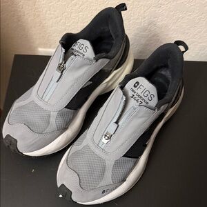 FIGS Gray and Black Women's Sneakers